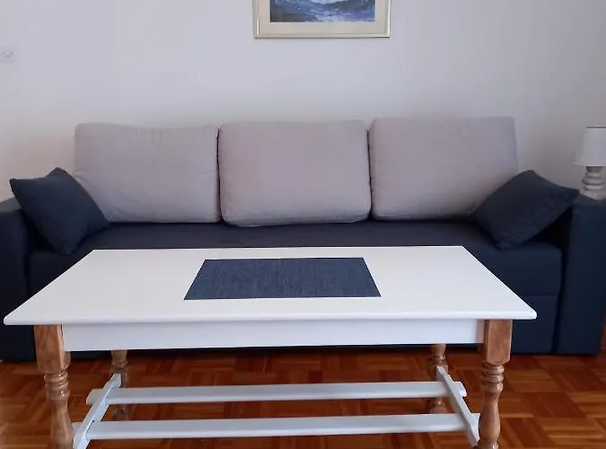 By The Sea - Diklo, - 11662 *